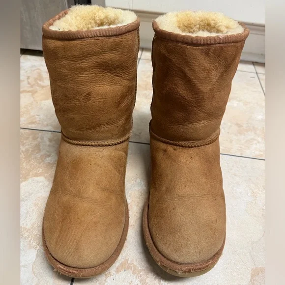 UGG Classic Brown Sheepskin Boots - Picture 3 of 14